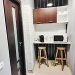 Old Town Bucharest- Shared Проживання в сім'ї *