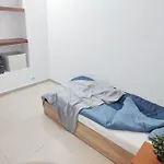 Проживання в сім'ї Old Town Bucharest- Shared Бухарест