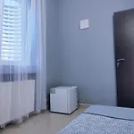 Old Town Bucharest- Shared Проживання в сім'ї Бухарест