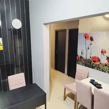 Homestay Old Town Bucharest- Shared *