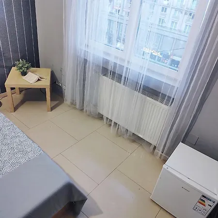 Old Town Bucharest- Shared Homestay *