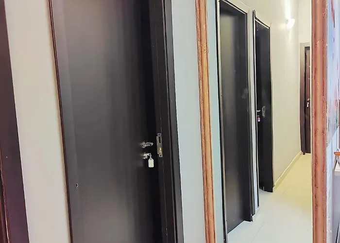 Gazde/Camere de închiriat Old Town Bucharest- Shared